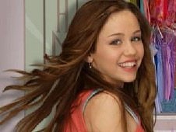 Rock Star Fashion Challenge Memory Puzzle Game